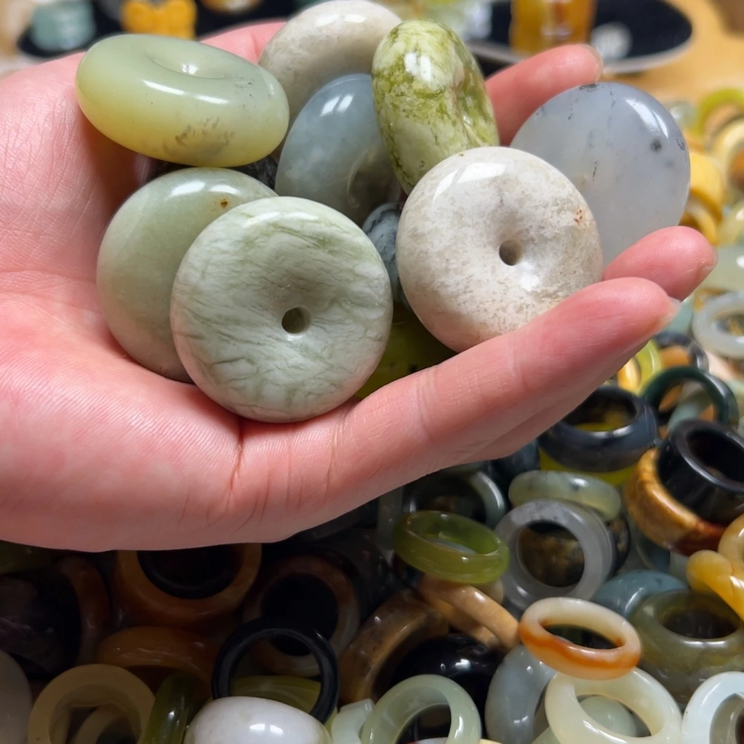 蛇纹石玉未镶嵌戒指