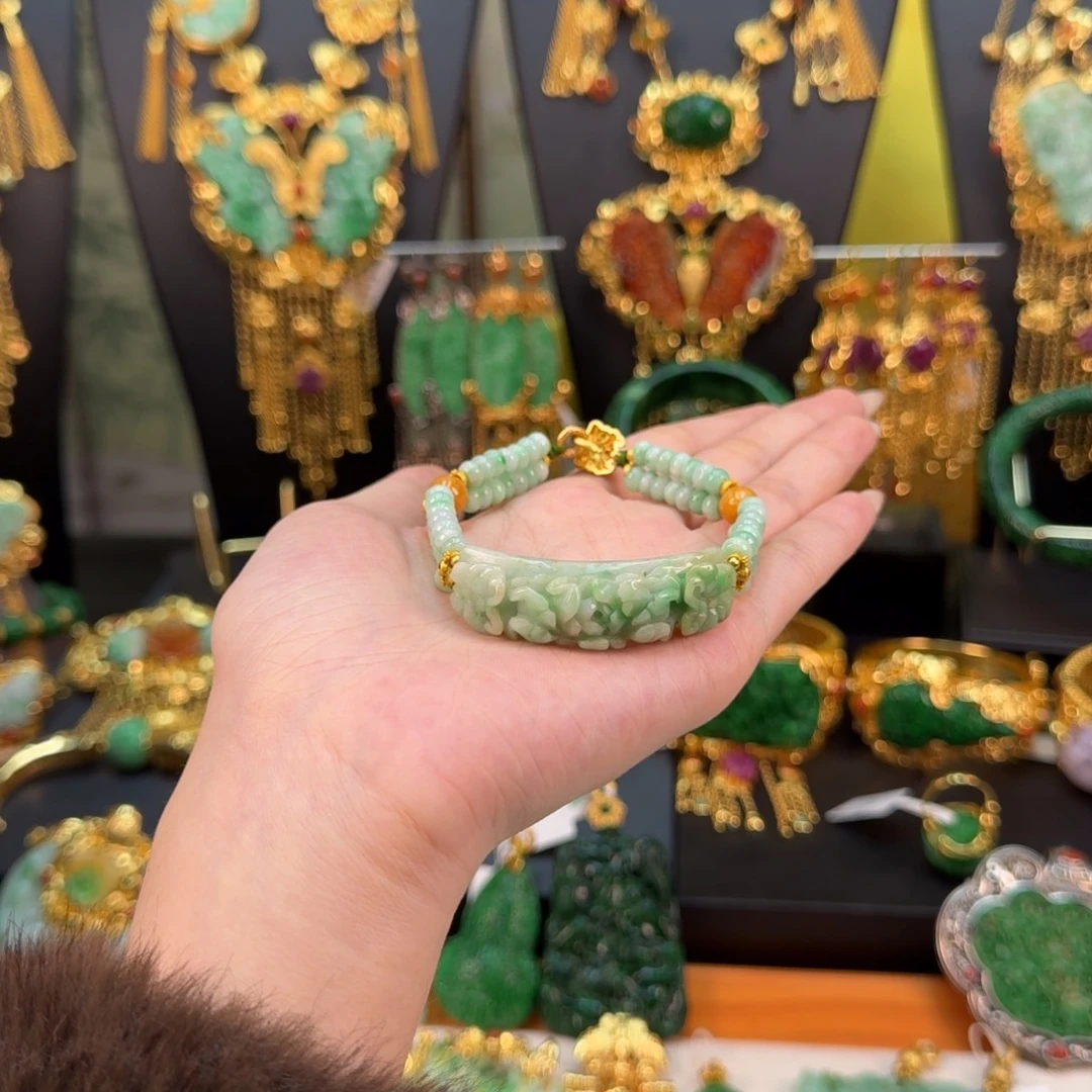 翡翠未镶嵌颈饰福利翡翠手串