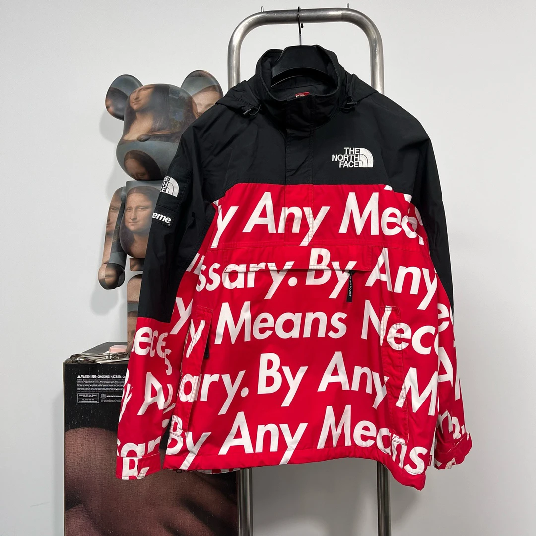 99新 Supreme supreme弹幕冲锋衣 尺码：M 衣长70 新旧57
