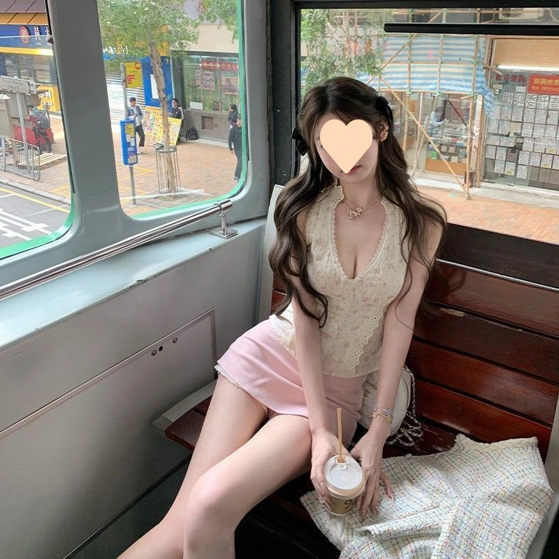 纯欲风蕾丝花边碎花挂脖上衣+时尚显瘦包臀短裙夏季新款两件套女