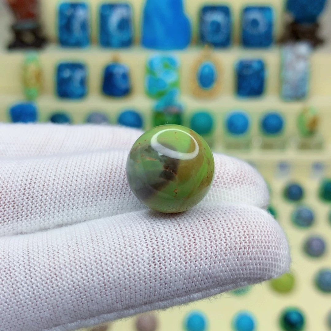 绿松石绿松石未镶嵌