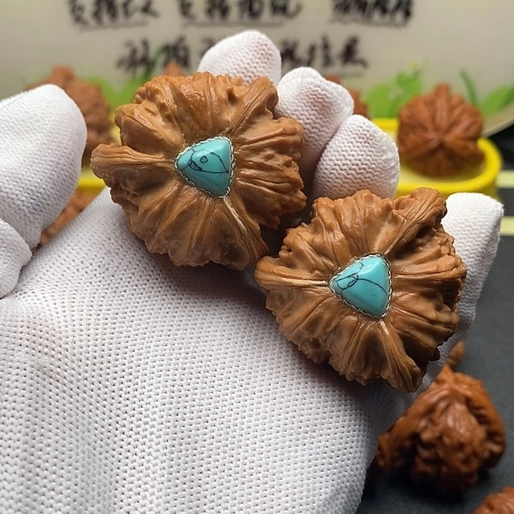 核桃41镶嵌白狮子