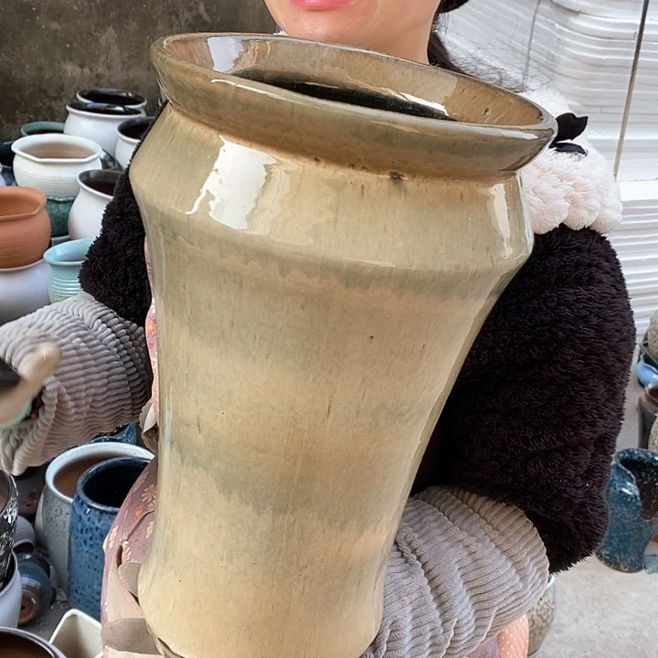 紫砂花盆瑕疵口21高37