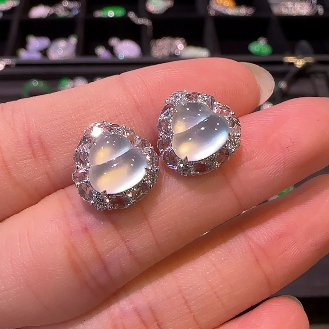 翡翠18K金镶嵌耳饰葫芦耳钉