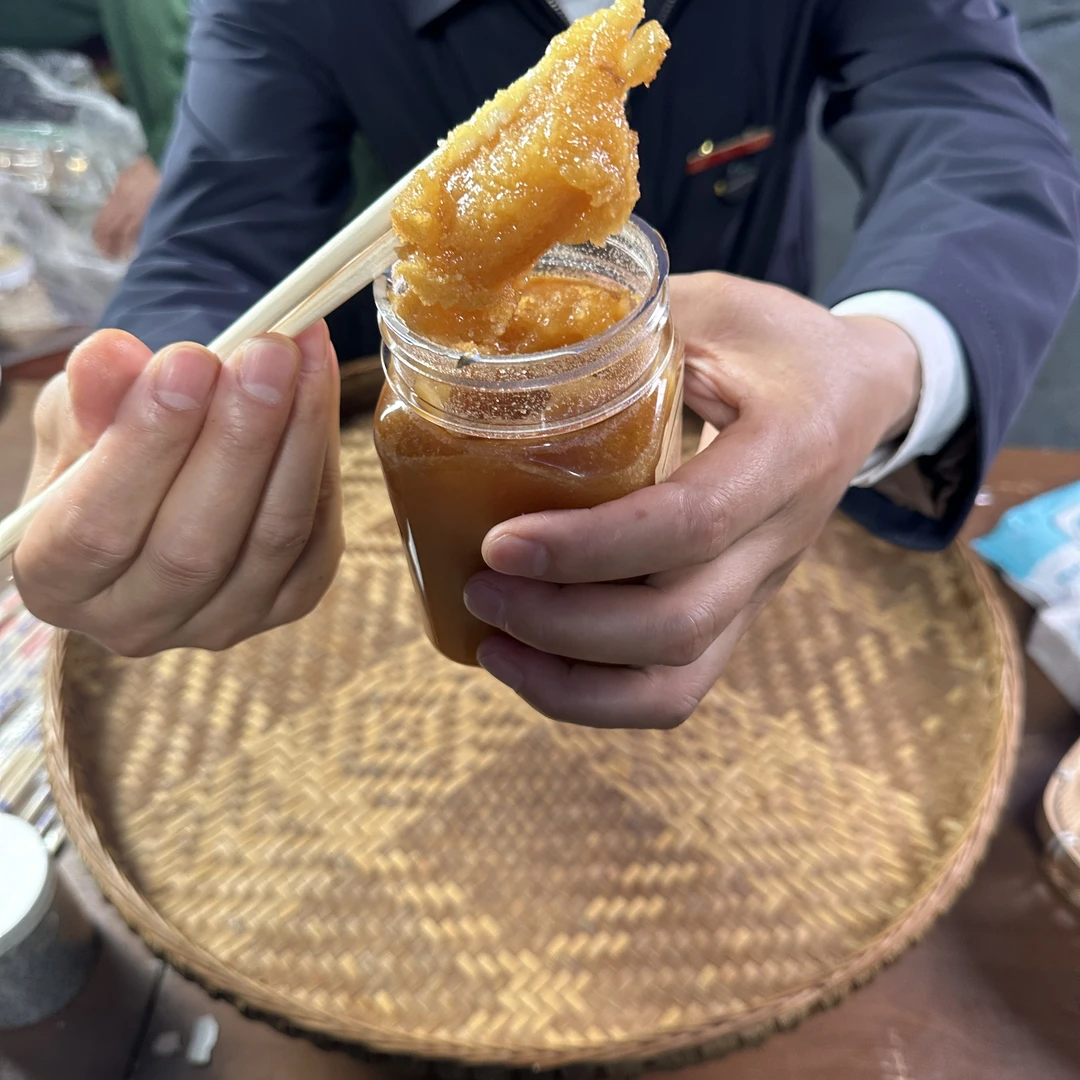 神农架荣叔叔老巢结晶蜂蜜【阿凯代卖】