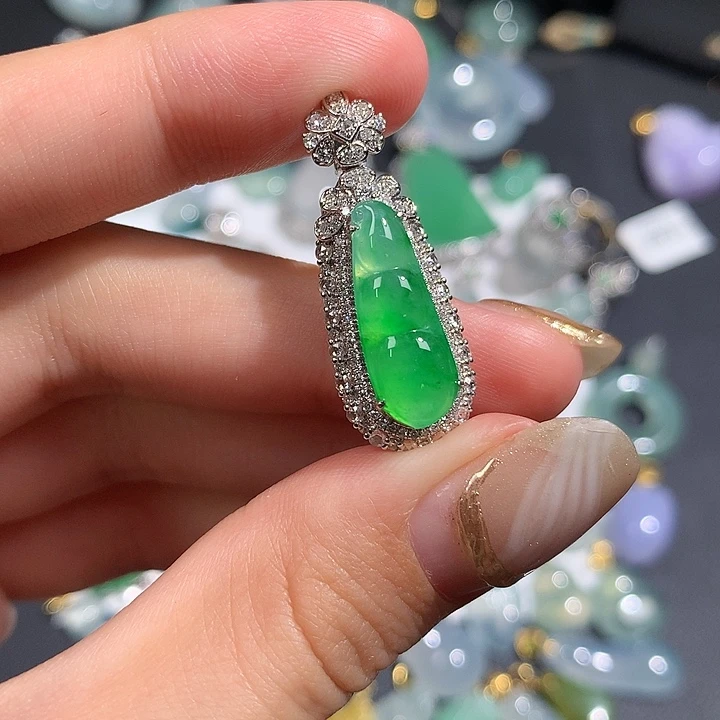 翡翠18K金镶嵌吊坠(不含链)