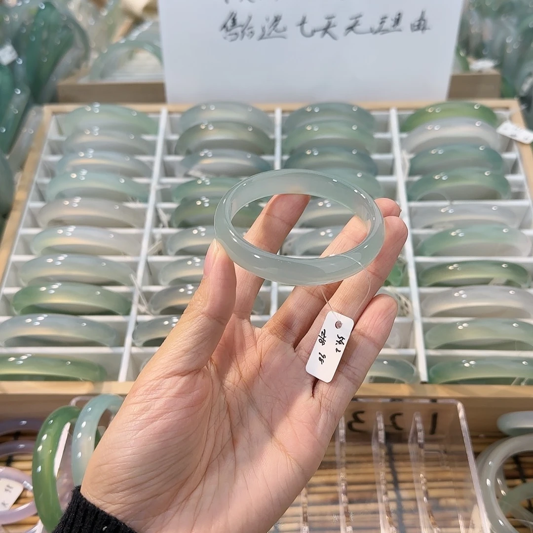 玛瑙/玉髓未镶嵌手镯圈口54.2