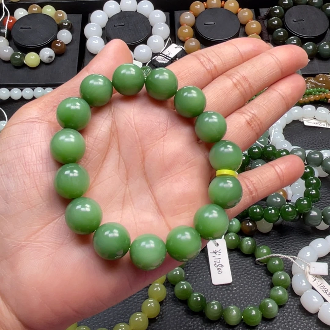 @***欢和田玉未镶嵌手链