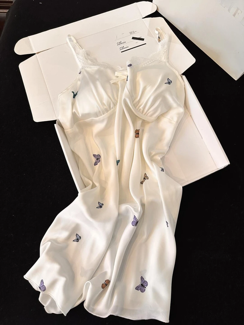 法式高级感蝴蝶花边蕾丝带胸垫吊带夏新女款冰丝亲肤舒适居家睡裙