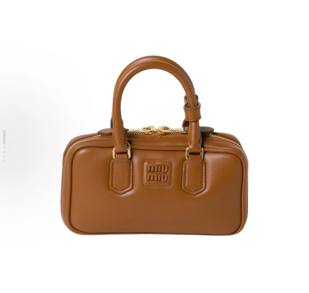 未使用 MIU MIU/缪缪 全新干邑色 小号 保龄球包