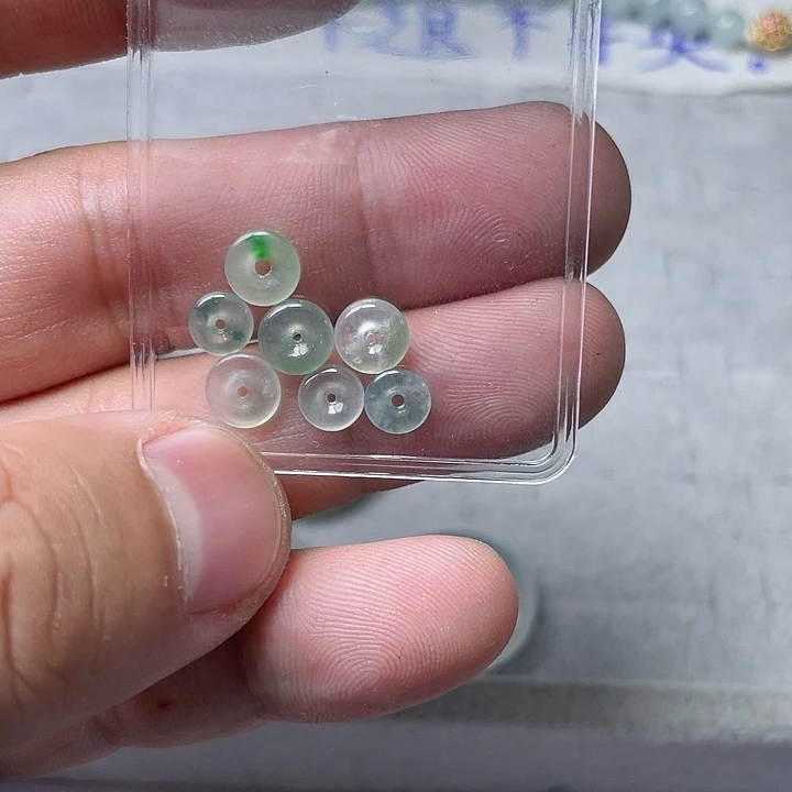 *****定制翡翠未镶嵌天然翡翠平安扣