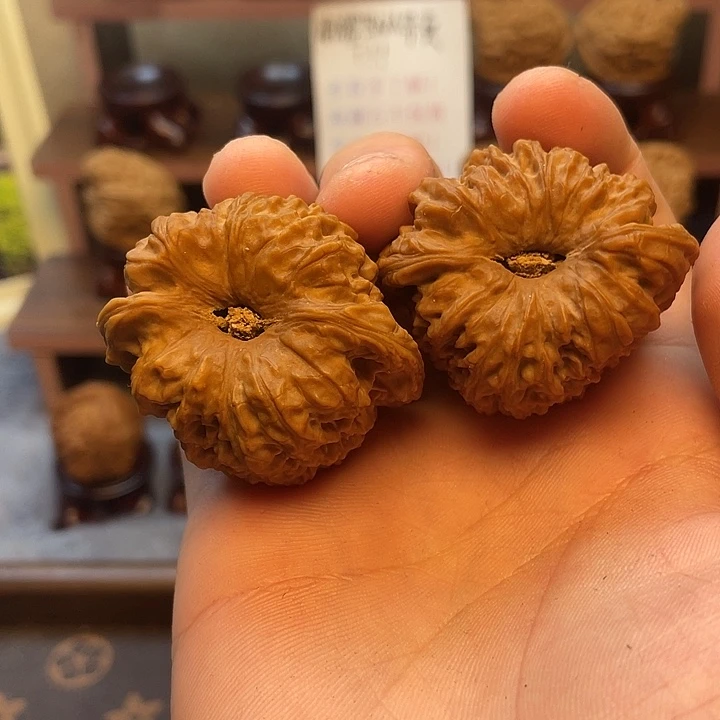 巧***力文玩核桃吊坠1111