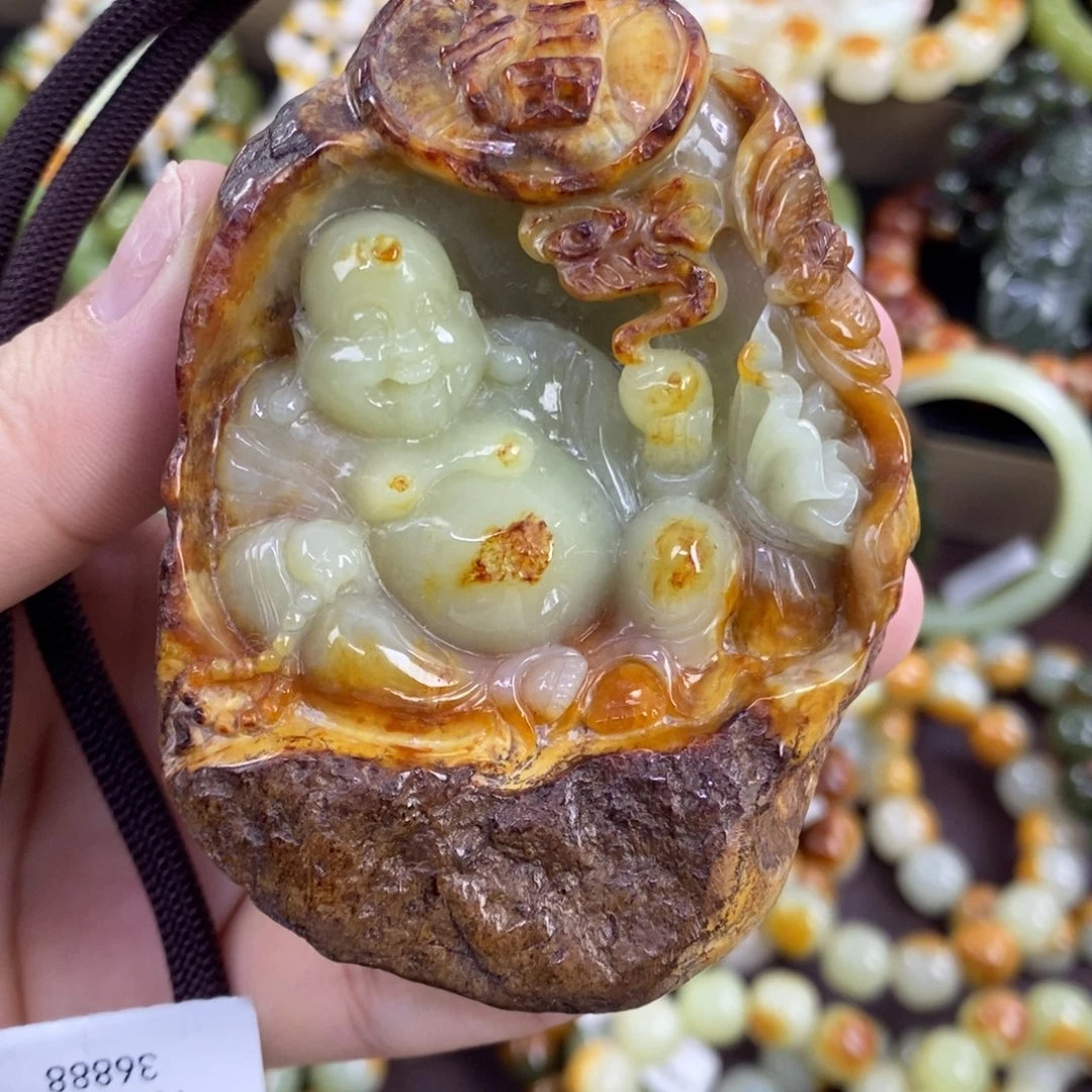 透闪石质玉未镶嵌把件