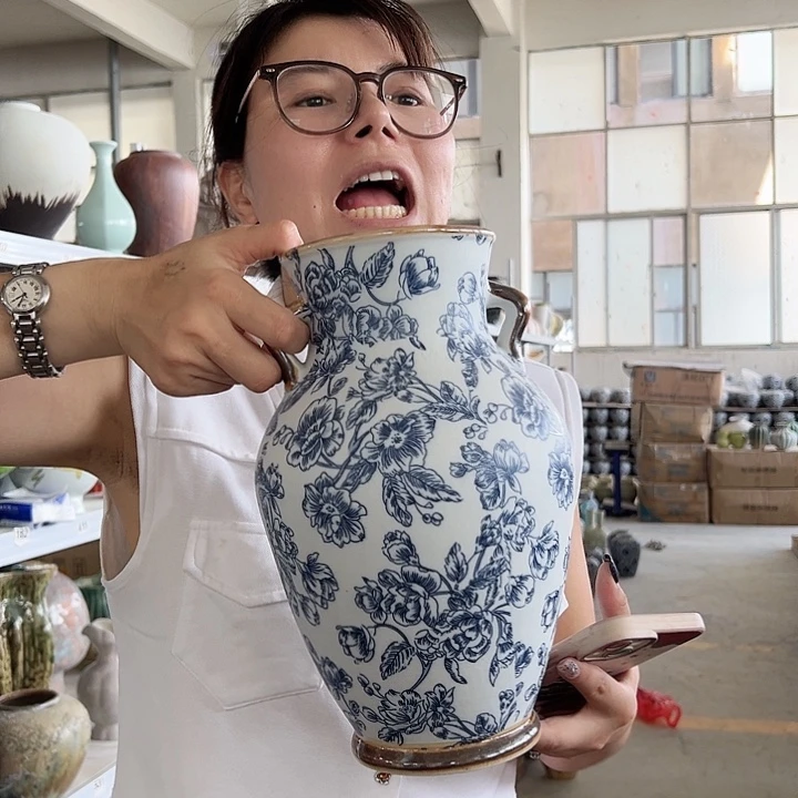景德镇陶瓷花瓶工厂50