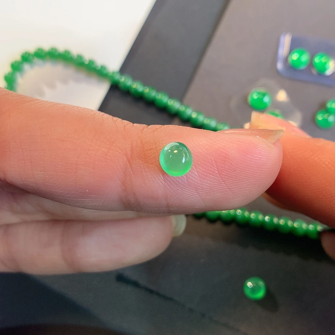 翡翠散珠4.75-4,16-2.96