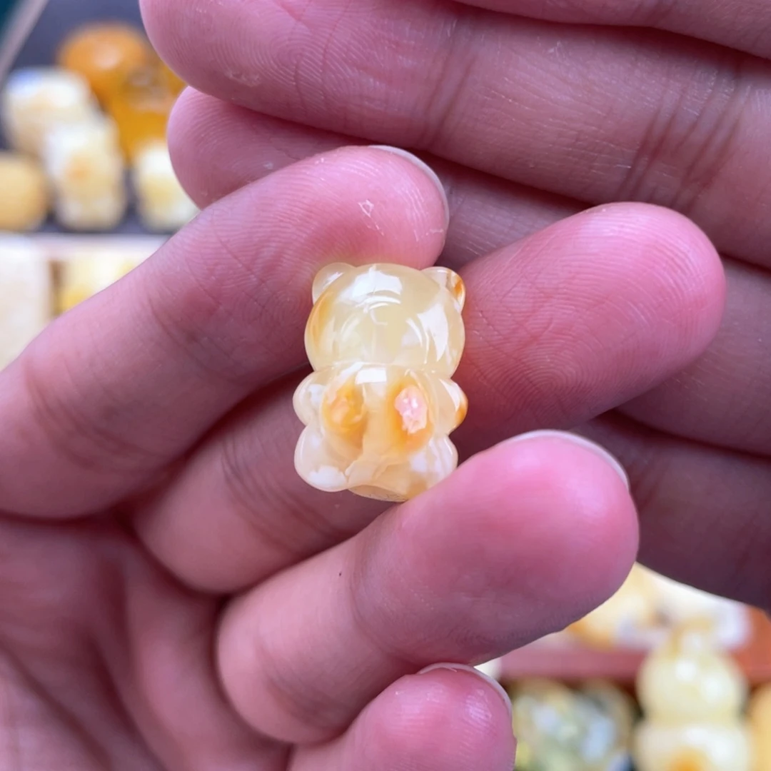 裸石琥珀未镶嵌蜜蜡
