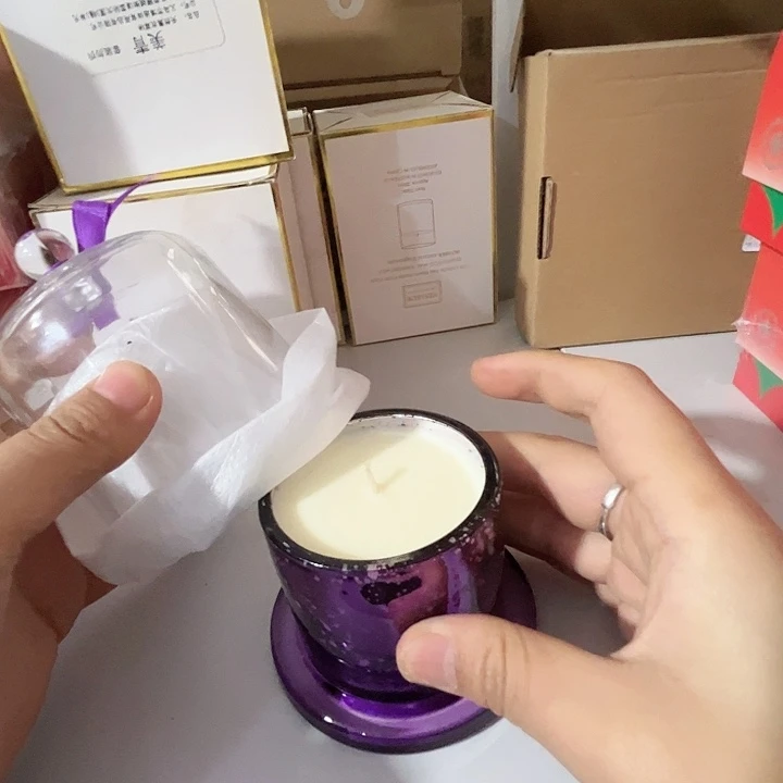 奶香味蜡烛两盒。