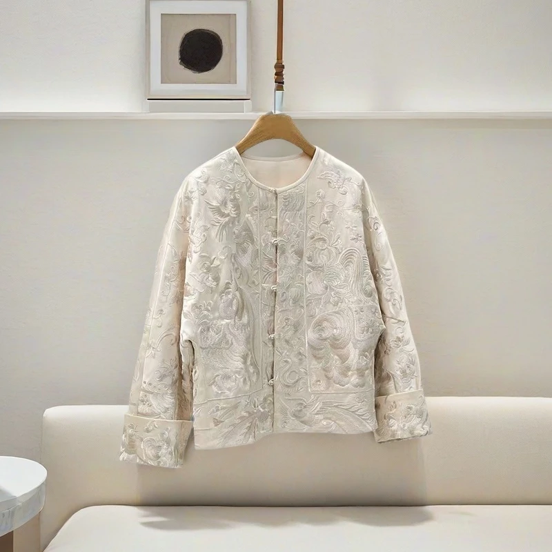 高端轻奢女装2025年春季新款新中式国风复古圆领重工刺绣缎面外套