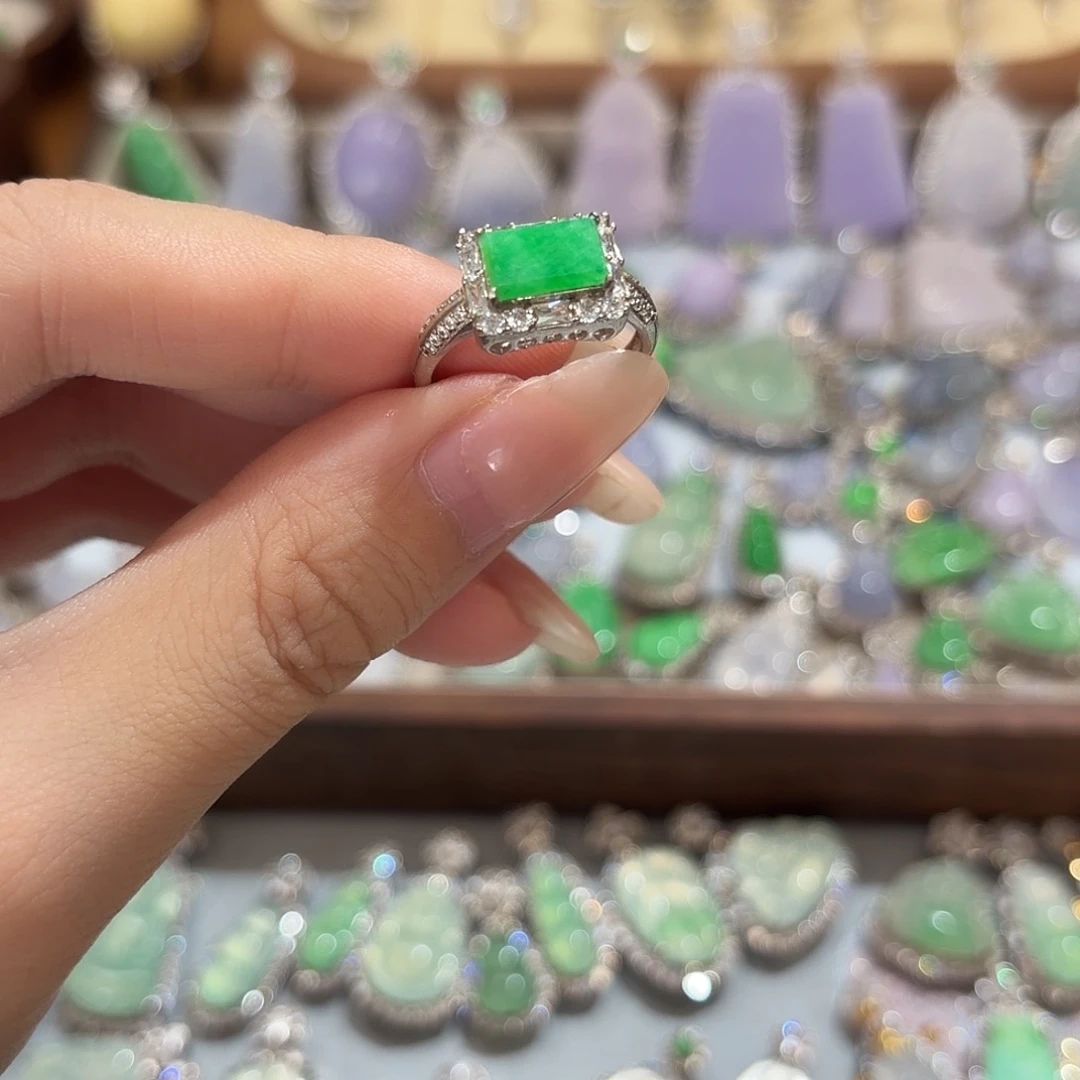 锦***粽翡翠银S925镶嵌戒指