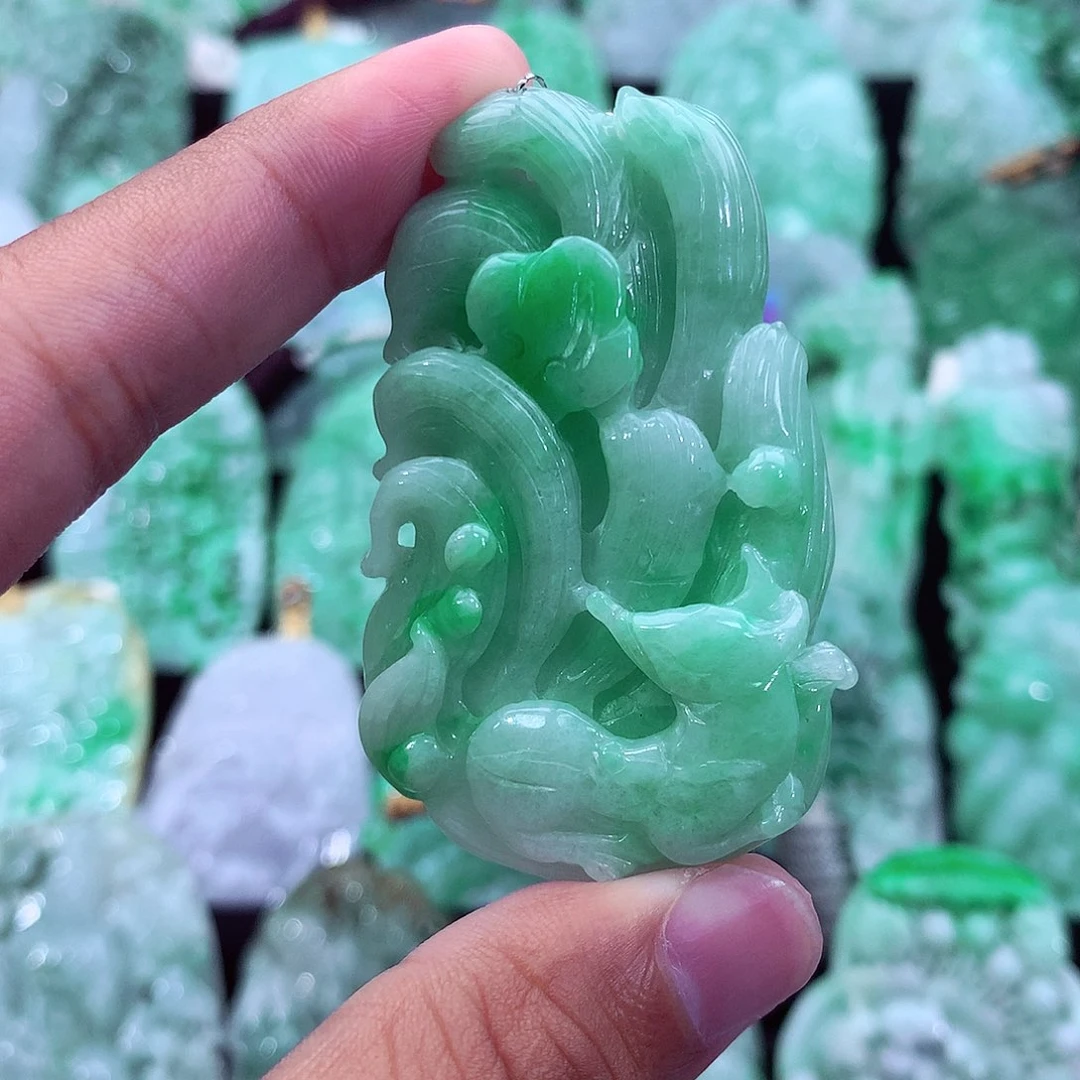 吊坠(不含链)未镶嵌翡翠