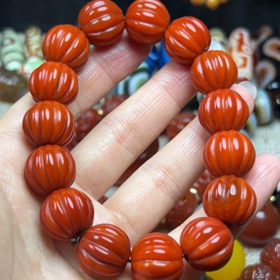 傅***陽玛瑙/玉髓未镶嵌颈饰