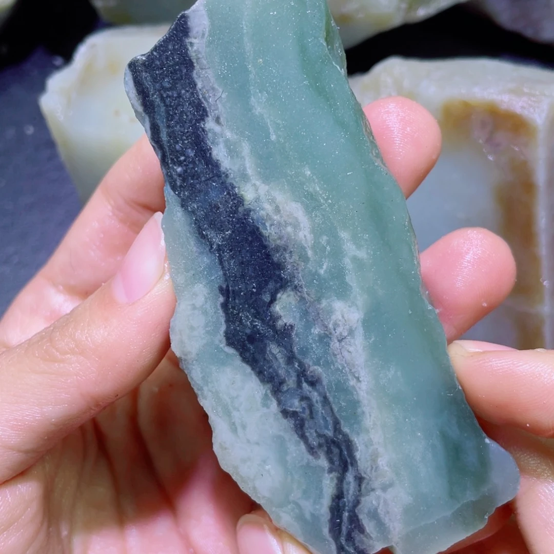 和田玉未镶嵌珠宝半成品