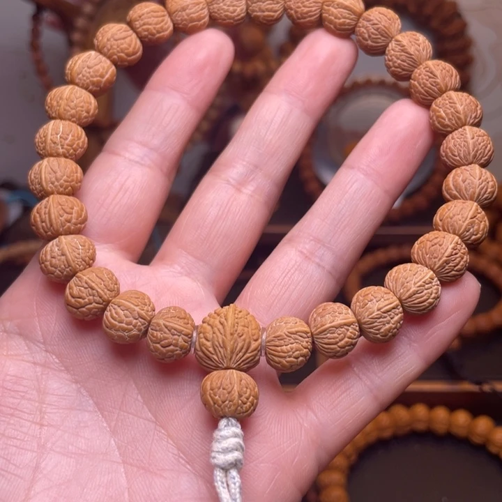 赖****吊坠桃核龙文桃核