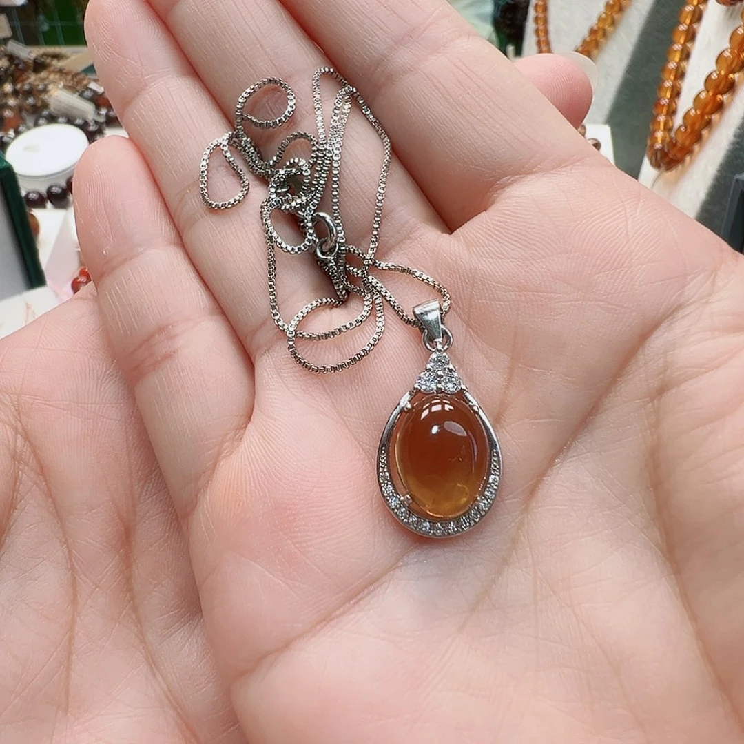 琥珀未镶嵌裸石抚顺琥珀项链