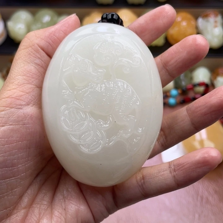一***安石材古青石手把件