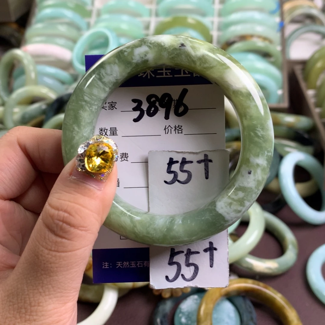 蛇纹石玉手镯未镶嵌3896