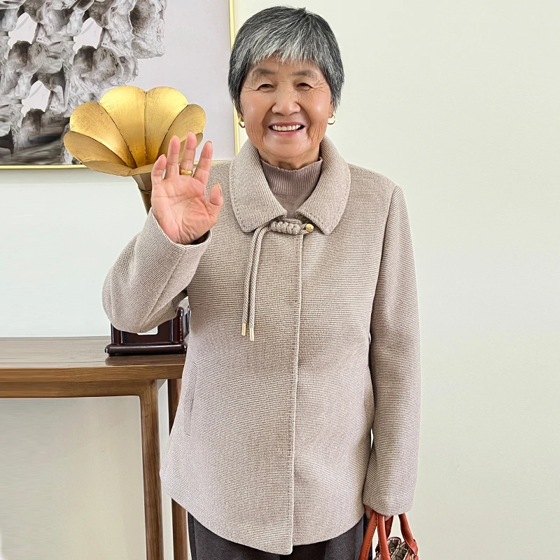 中老年人衣服奶奶洋气女装60岁70妈妈秋装阔太太长袖外套高档上衣
