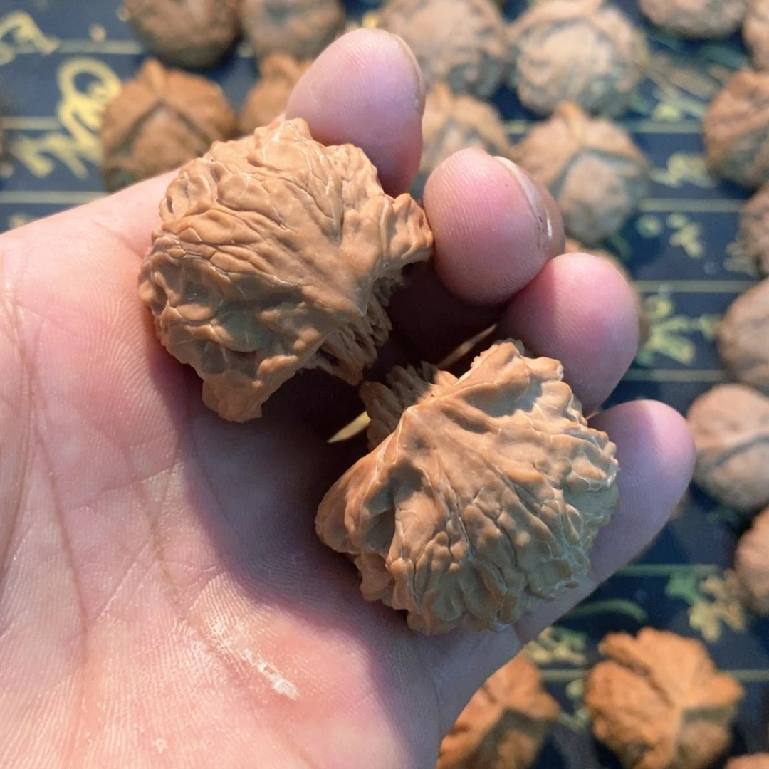 文玩麻核桃盘山蛇 尺寸3.4