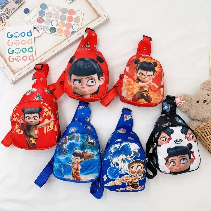 2025新款潮搭儿童包哪吒卡通零钱包幼儿百变男童挎包可爱