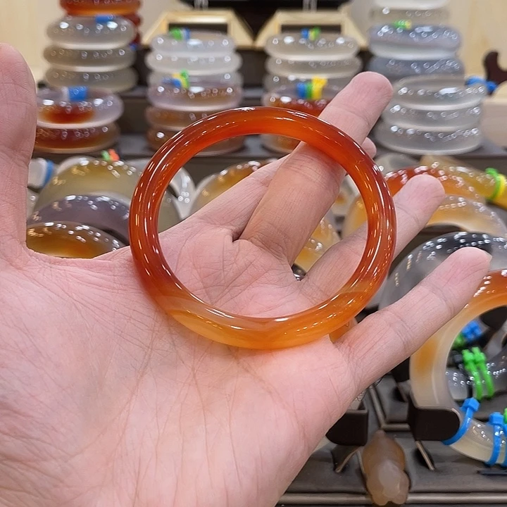 玛瑙/玉髓未镶嵌手镯