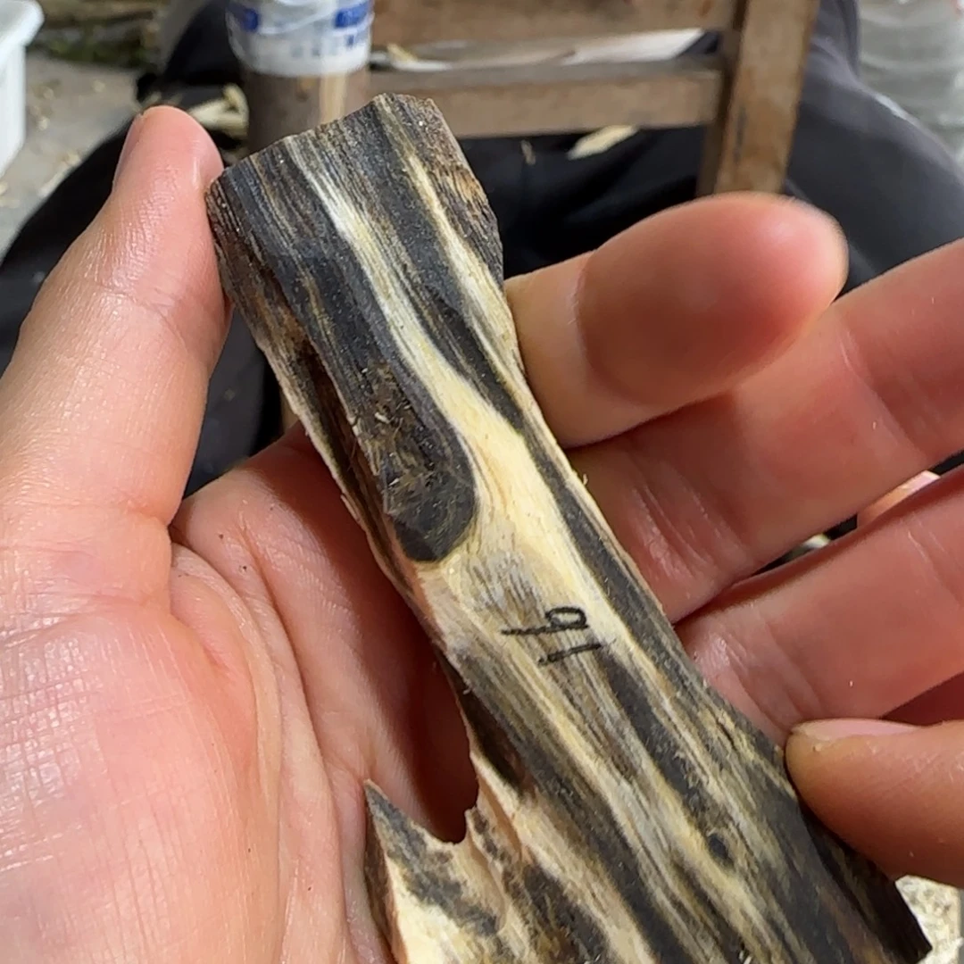 沉香沉香碎屑16号奇楠沉香原木一个