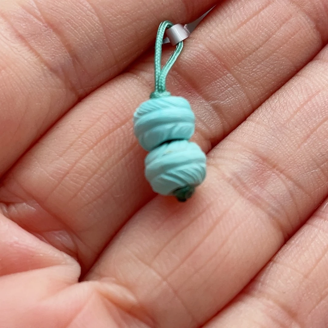 绿松石颈饰未镶嵌