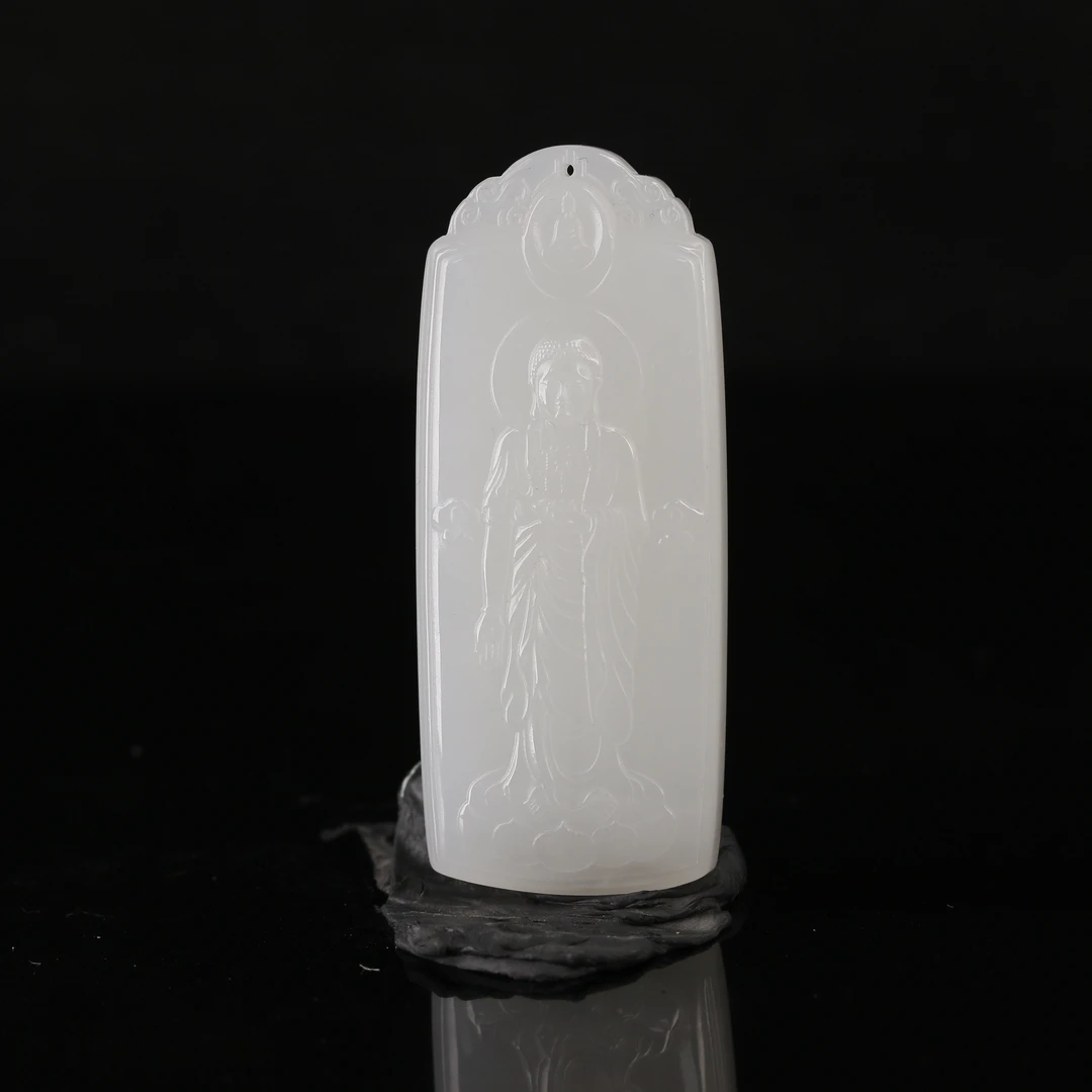 50和田玉羊脂白吊坠/000104保利厦门拍卖