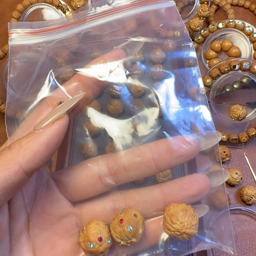 吊坠猴头核桃单颗扎基拉姆