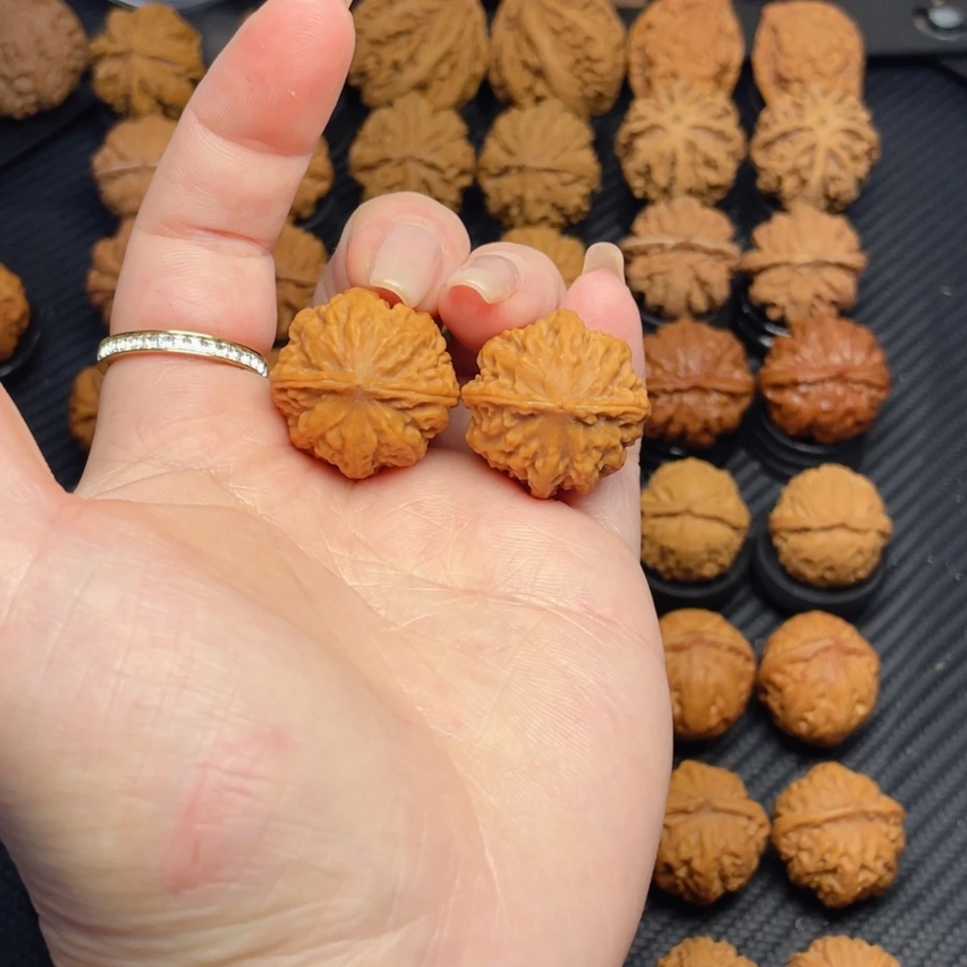 ****把件文玩核桃小暴龙