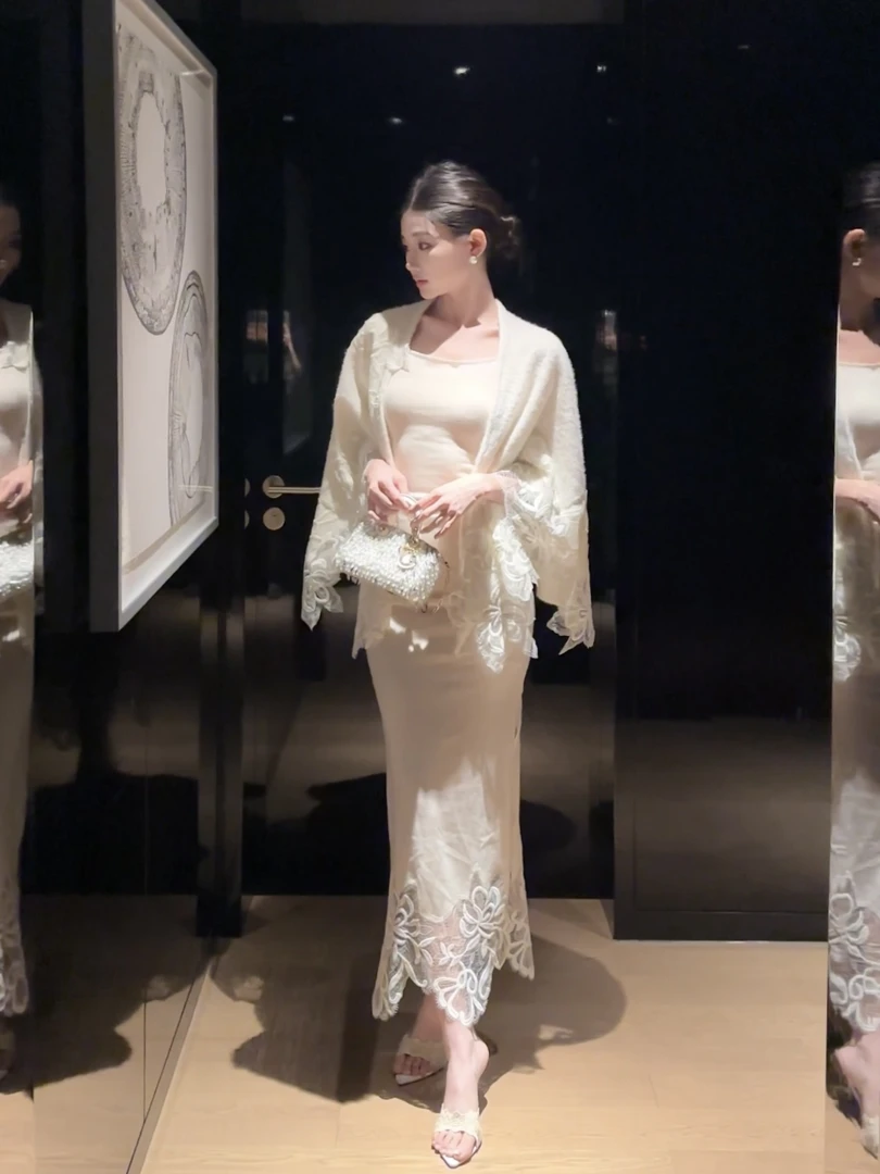 春日部【娇柔婉转】蕾丝拼接针织连衣裙披肩两件套0996