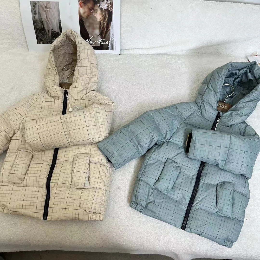 百搭舒适男宝宝高级连帽羽绒服 H257