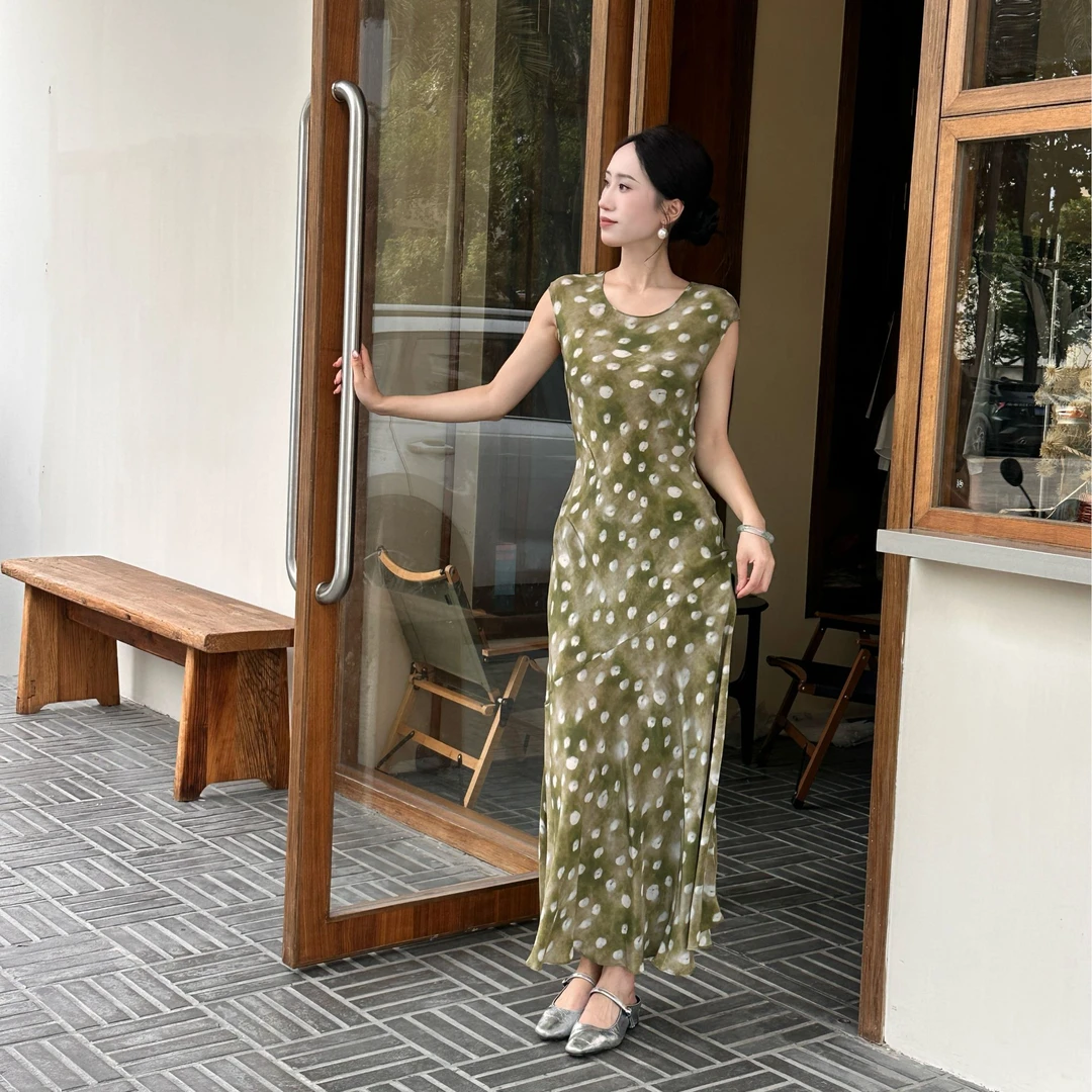 【绿野仙踪】复古风天花板橄榄绿灵动波点斜裁连衣裙美到犯规  8-6