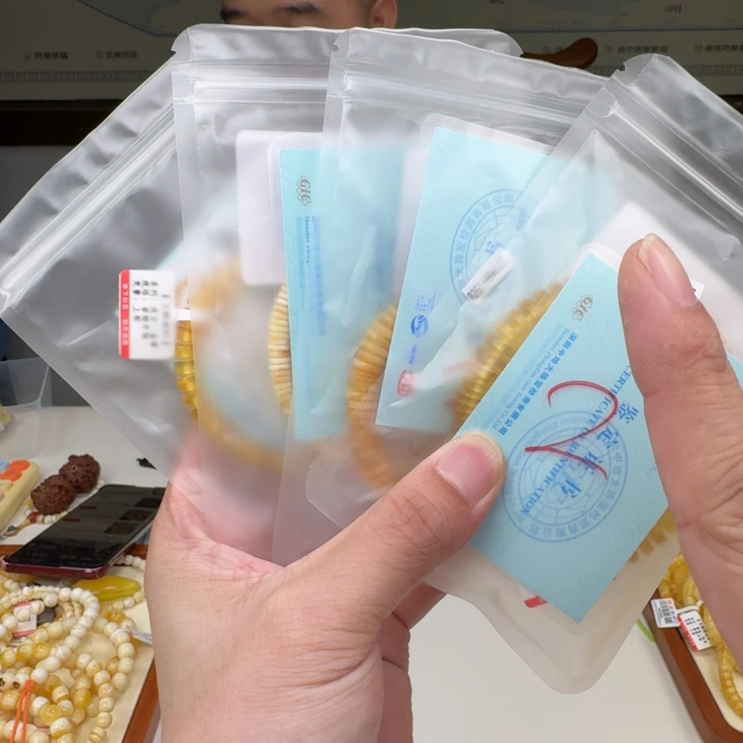 琥珀未镶嵌手链多样性发其一
