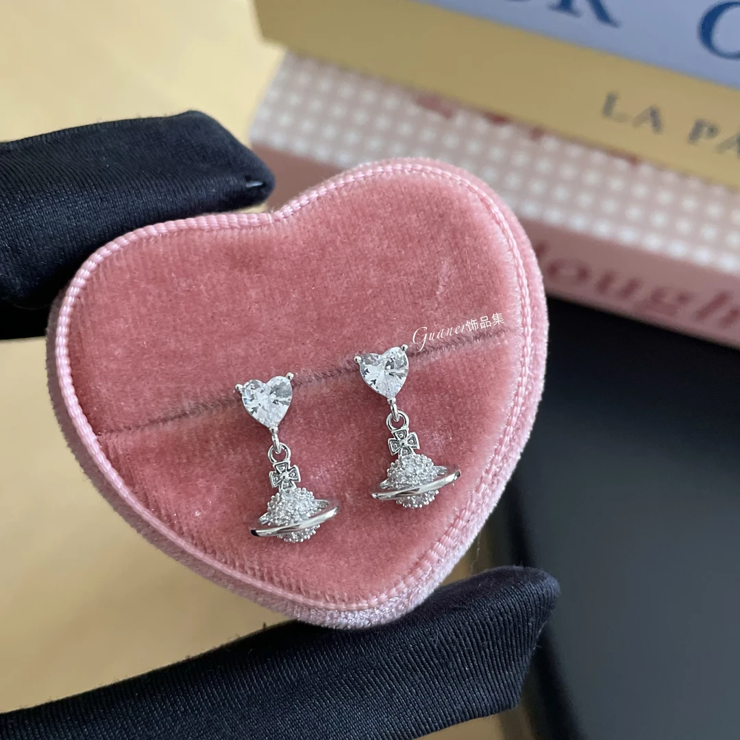 钛钢合成锆石耳饰 爱心吊坠星球 满钻爱心小众精致耳骨耳扣