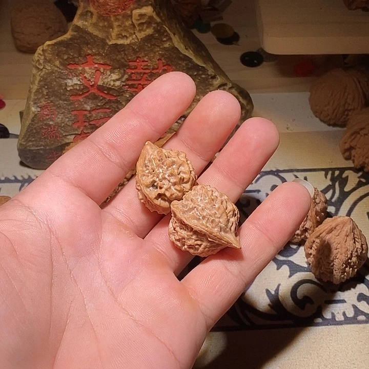 *****全品没修小手捻一对