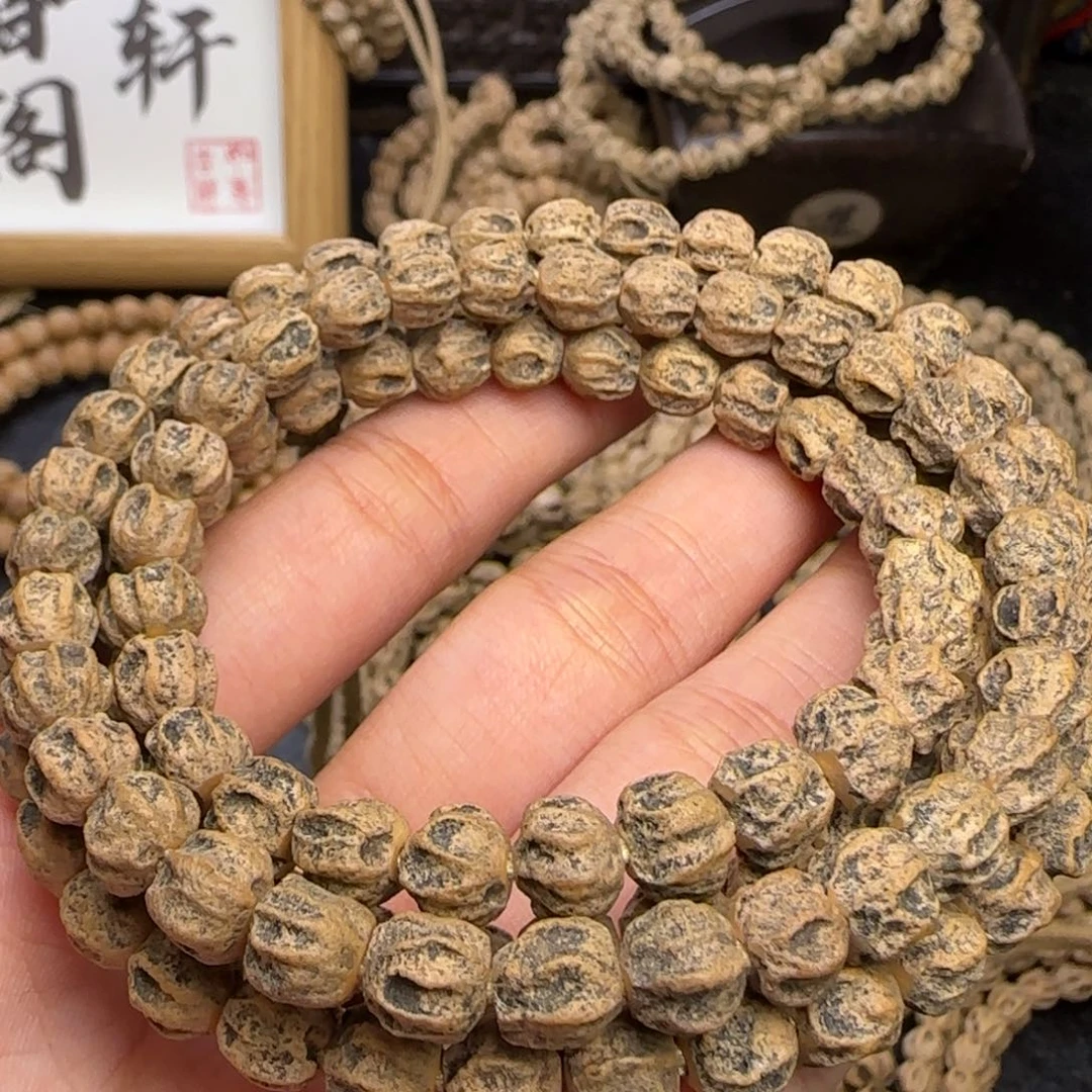 柏香籽/百香籽吊坠一**尘