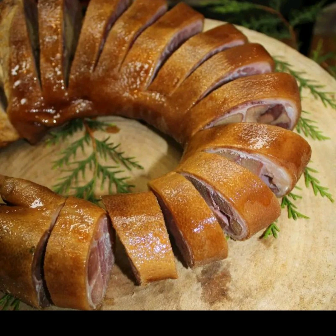 （猪脚杆现称）正宗柏香丫烟熏猪脚