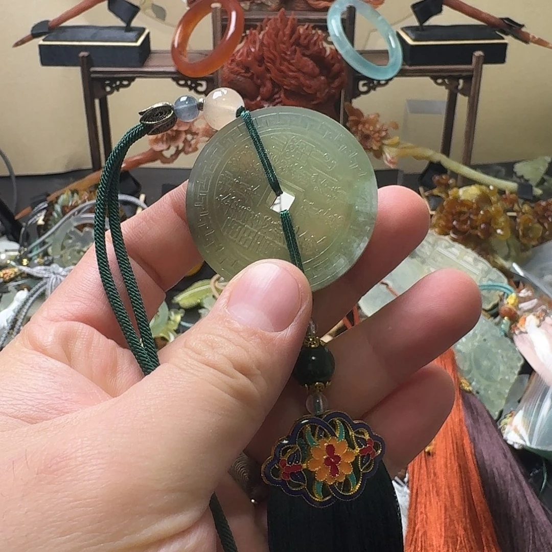 女***~蛇纹石玉未镶嵌腰佩