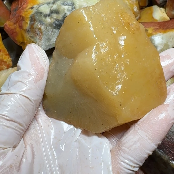 小***人寿山石寿山石的颜色