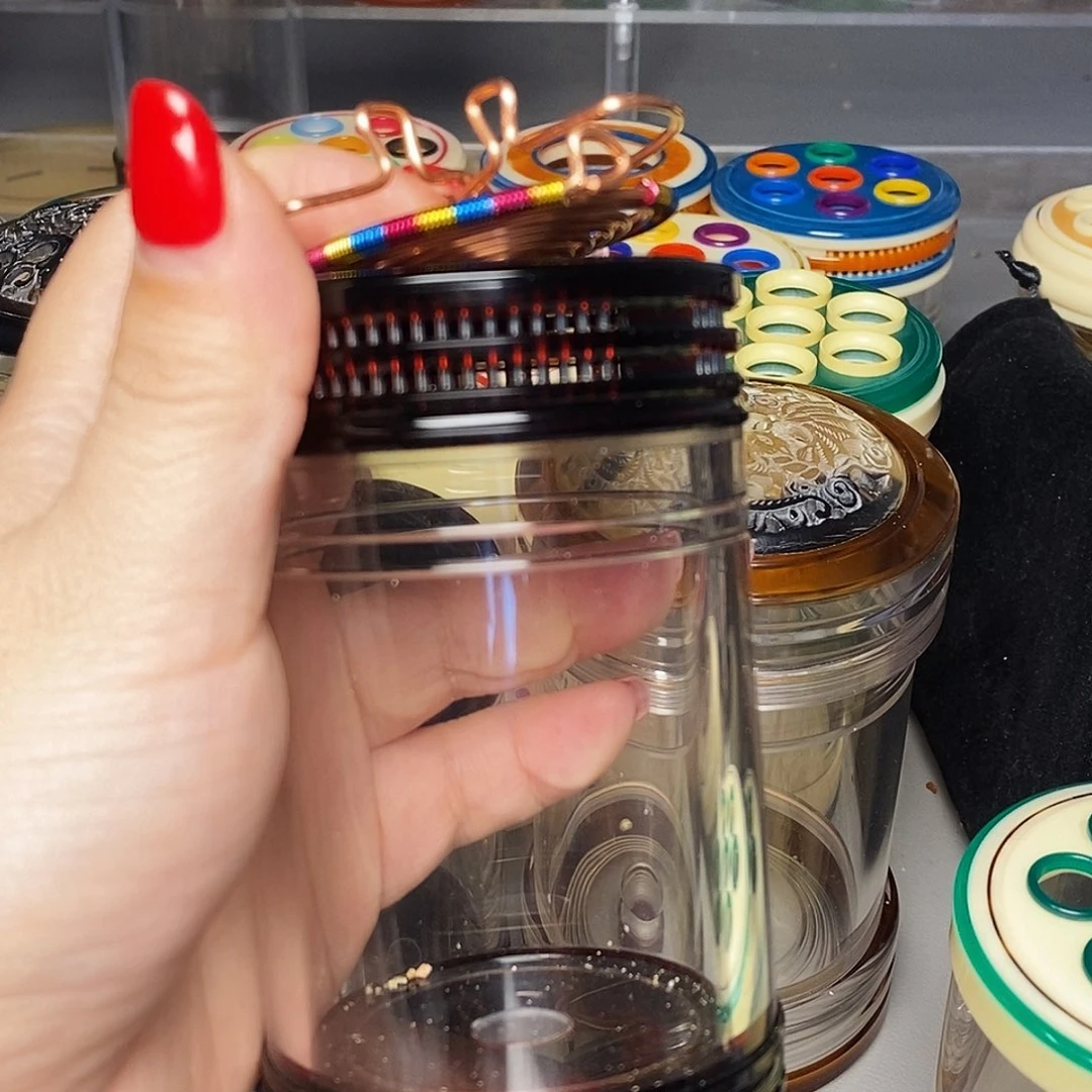 老谭七孔茶色蝈蝈罐2个加1.5彩簧加黑色布套